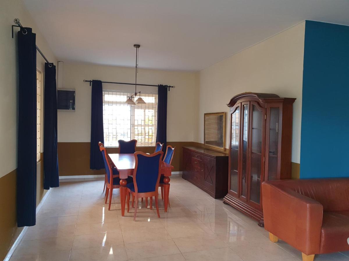 Chander'S Villa باراماريبو المظهر الخارجي الصورة
