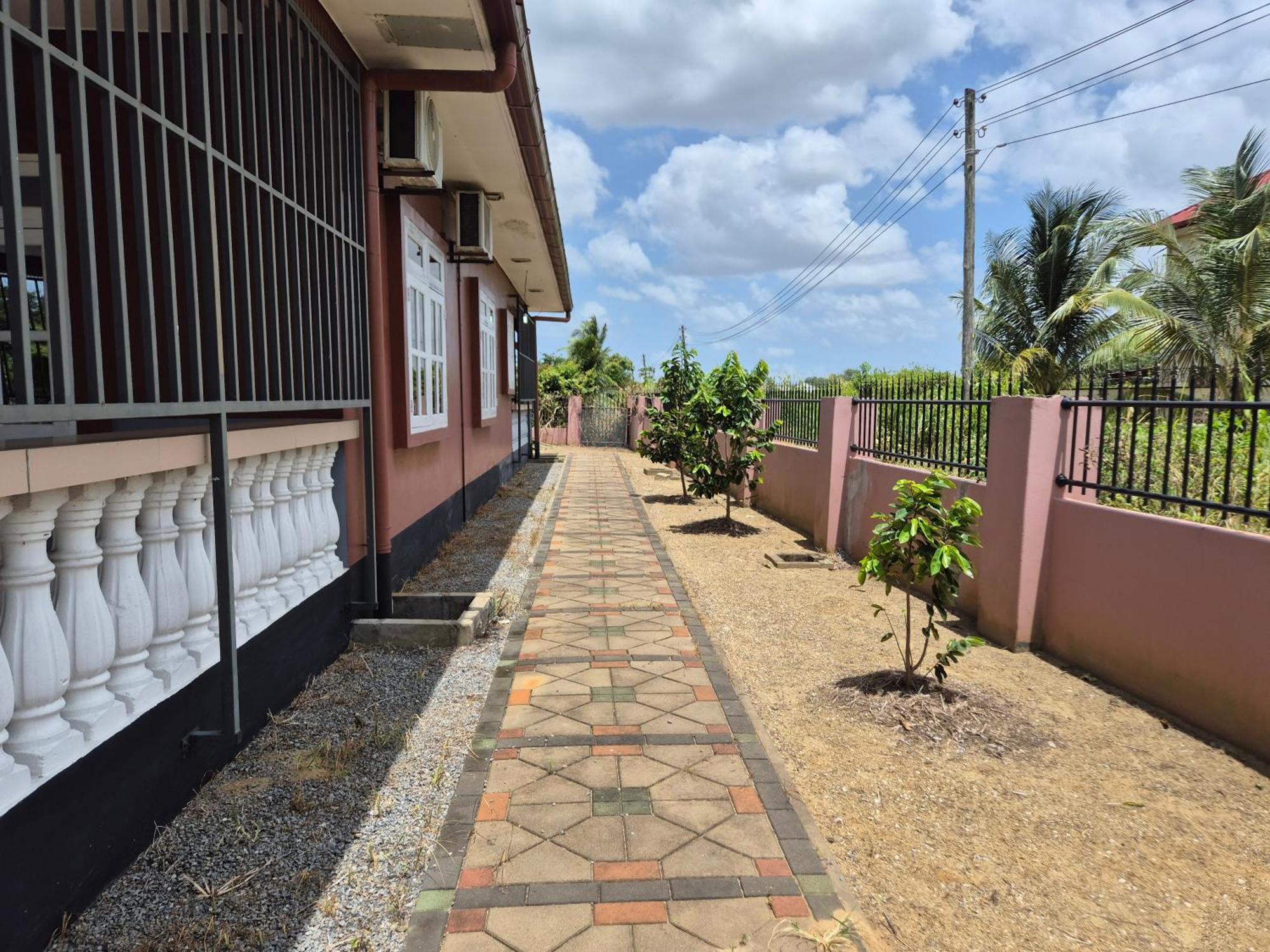 Chander'S Villa باراماريبو المظهر الخارجي الصورة
